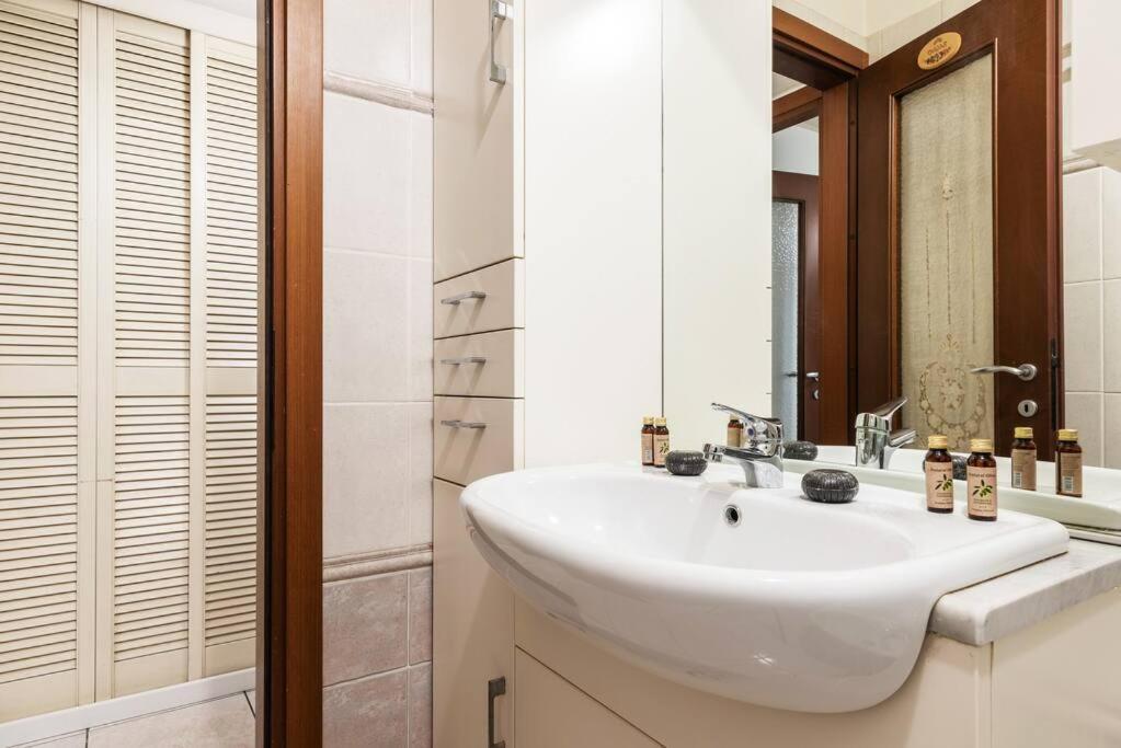 Anna E Tino Flexyrent Apartment Milan Exterior photo